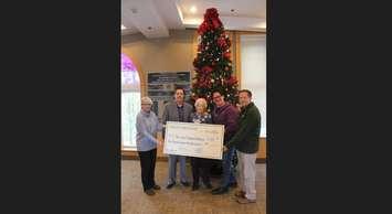 Joyce Hamilton presents Victoria Playhouse Petrolia with a donation. Left to right: Ginny Newman, Mike Barron, Joyce Hamilton, David Hogan and Rick Charlebois.
November 24, 2022 Submitted photo.