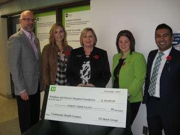 Campaign Chair Mark Foxton, Campaign Coordinator Nicole Jutzi, TD District Branch Manager Anne Vickers, previous Wingham Branch Manager Miranda De Boer, new Wingham Branch Manager Kam Javed.