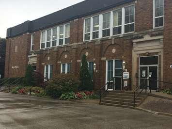 The old West Perth Municipal Building in Mitchell, which is set for demolition in 2024. (Photo by Ryan Drury)
