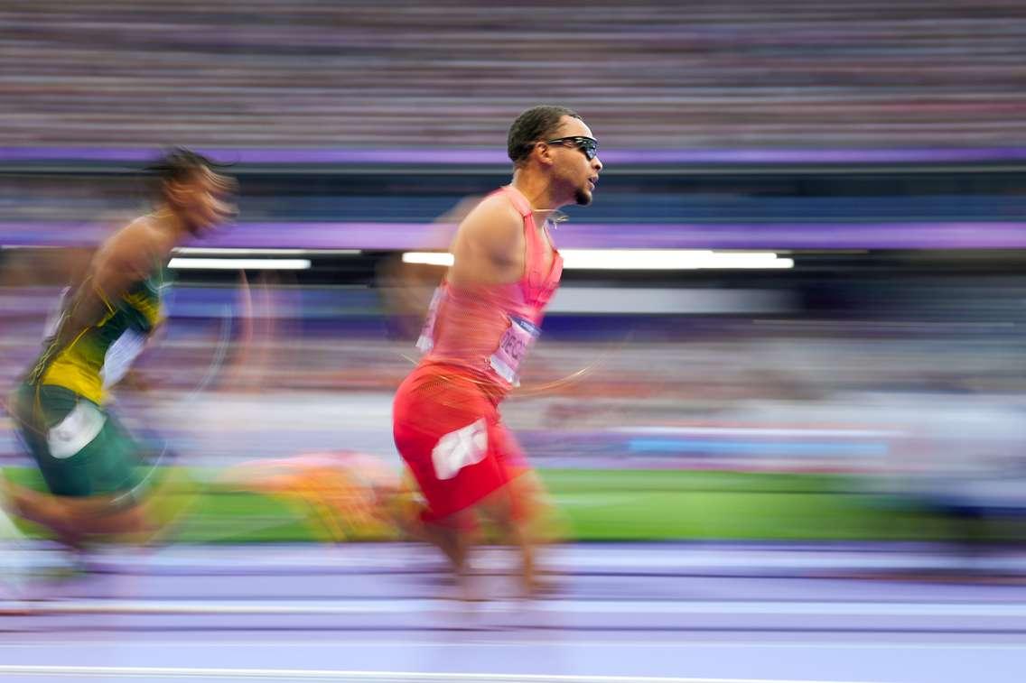 Team Canada’s Andre De Grasse competes in men's 200m heats at the 2024 Paris Olympic Games in France on Wednesday, August 7, 2024. (Photo by Darren Calabrese/COC)