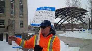 OPSEU members worried about privatization.  Photo by Bob Montgomery.