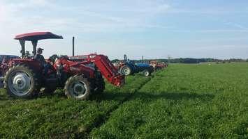 Plowing at the IPM near Harriston in 2016. (Photo by Rodney Hiemstra)