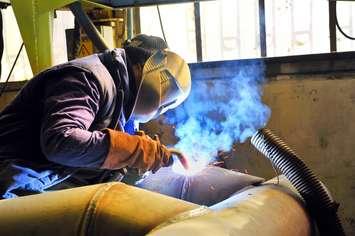 Welder. (Photo by © Can Stock Photo / jordache)