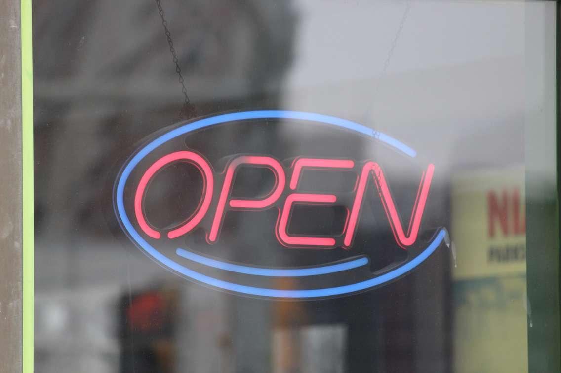 Are Restaurants Open On Family Day In London Ontario