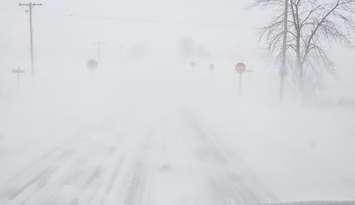 Heavy snow and blowing snow in midwestern Ontario. (Photo by Jeff Irwin, Blackburn Media)