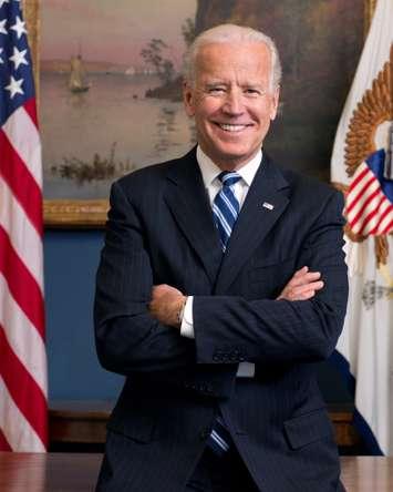 Official portrait of Joe Biden in his West Wing Office at the White House, Jan. 10, 2013. (Official White House Photo by David Lienemann  via Wikimedia Commons)

