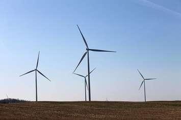 Wind turbines. (Blackburn Media file photo.)