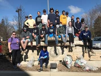 Hanover students clean up litter for Earth Day (image courtesy of Sherri Walden via the Town of Hanover)