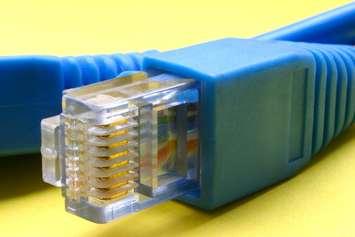 Broadband cable. © Can Stock Photo / kmitu