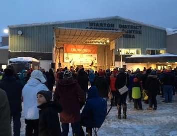 A crowd gathers in front of Wiarton Arena, waiting for Willie's annual spring forecast. (photo by Jordan MacKinnon)