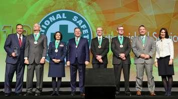 Dave Trumble (4th from the right)  in the company of the other DSSA winners and NSC CEO Deborah Hersman and NSC Board Chairperson Mark Vergnano. (photo submitted)