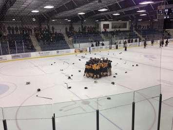 The Exeter Hawks Celebrate their 2015 SOJHL title (Photo by Steve McInally)