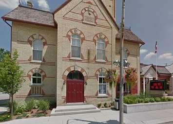 South Huron Town Hall in Exeter. (BlackburnNews.com file photo)